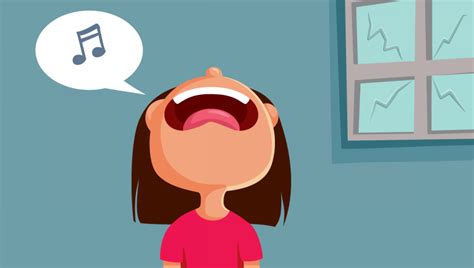 deti spievajúce do mikrofónu s meničom hlasu