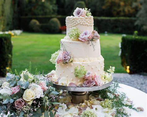 Ilustrácia vrstvenia torty