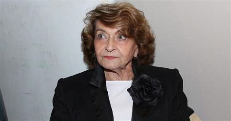 Yvetta Simonová na fotografiách v mladosti a súčasnosti