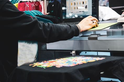 Proces potlače tričiek