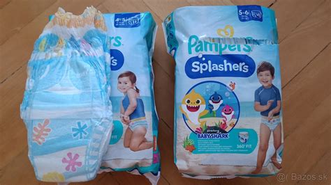 Balenie jednorazových plienok do vody Pampers Splashers