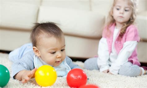 Prejavy žiarlivosti u staršieho dieťaťa