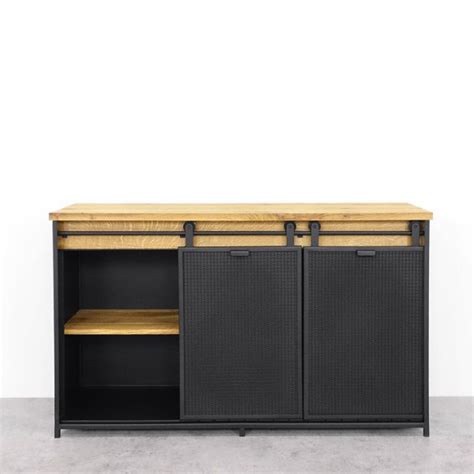 moderná kovová komoda