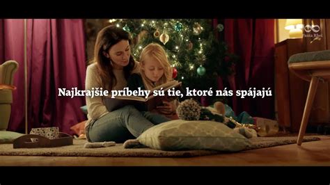 ilustrácia rodiny s bábätkom a pamätnou knihou