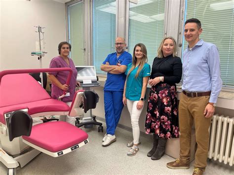 pôrodný box v modernej nemocnici