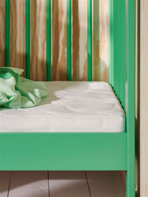 Bezpečnostné normy pre detské postieľky