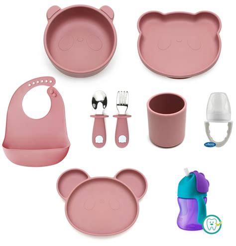 Ilustrácia dieťaťa pijúceho z hrnčeka Philips Avent