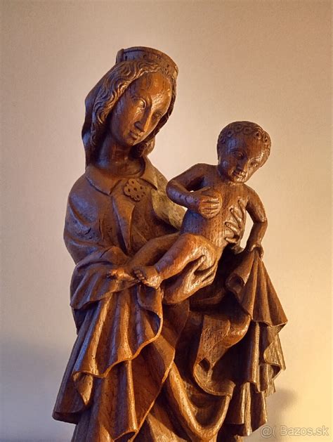 stará fotografia matky s dieťaťom