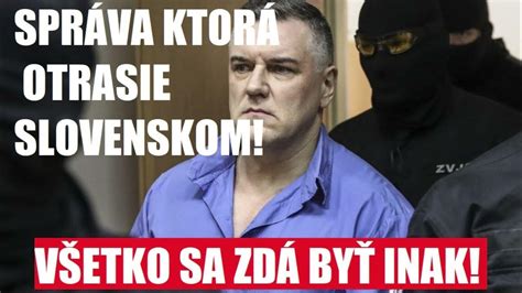 Ilustrácia súdnej siene a rodiny pri súdnom pojednávaní