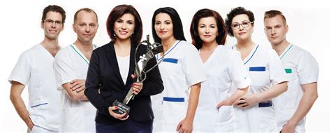 Personál nemocnice Topoľčany pri starostlivosti o novorodenca