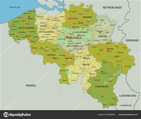 Rozkres fusaku s vyznačenými vrstvami a materiálmi