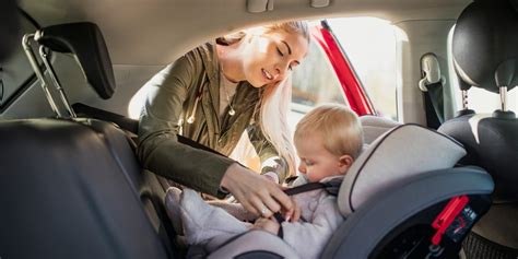 Bezpečné pripútanie dieťaťa v autosedačke