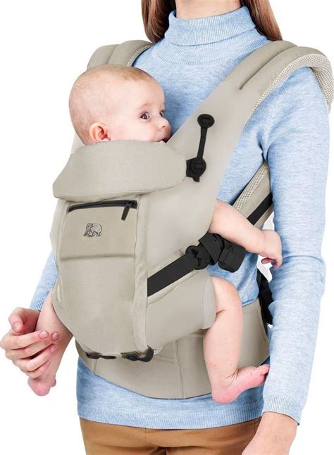 Ergonomický nosič s dieťaťom na chrbte matky