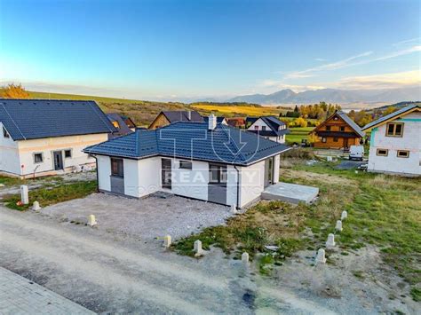 Ilustračná fotografia rodinného domu v prírode