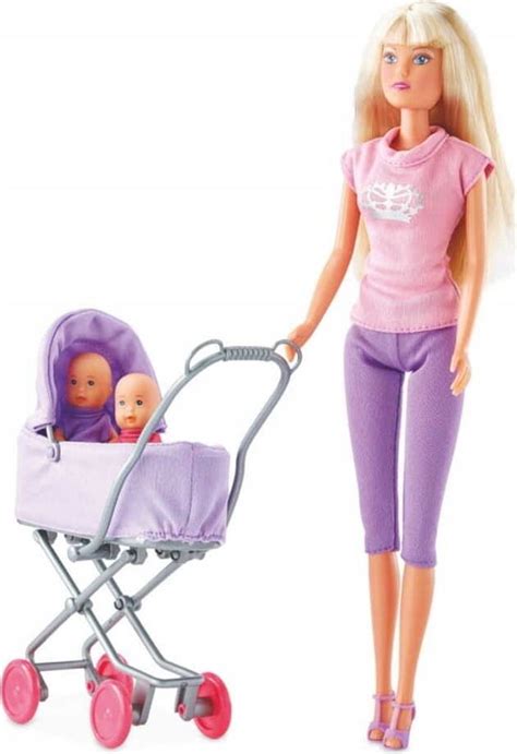 Ilustrácia rodiny s dvojičkami a kočíkom