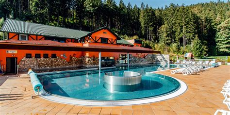 Infografika s procedúrami v Kúpeľoch Lúčky