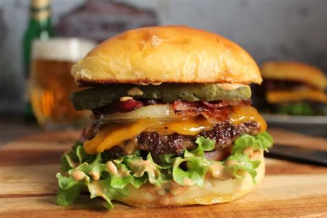Recept na zdravý domáci hamburger s množstvom zeleniny