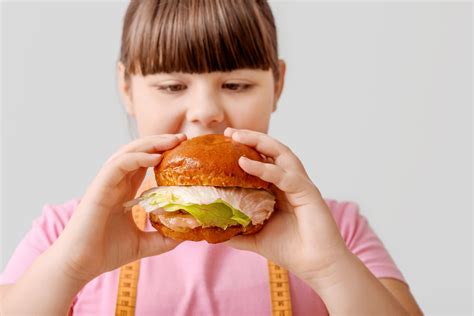 Infografika o príčinách a dôsledkoch detskej obezity