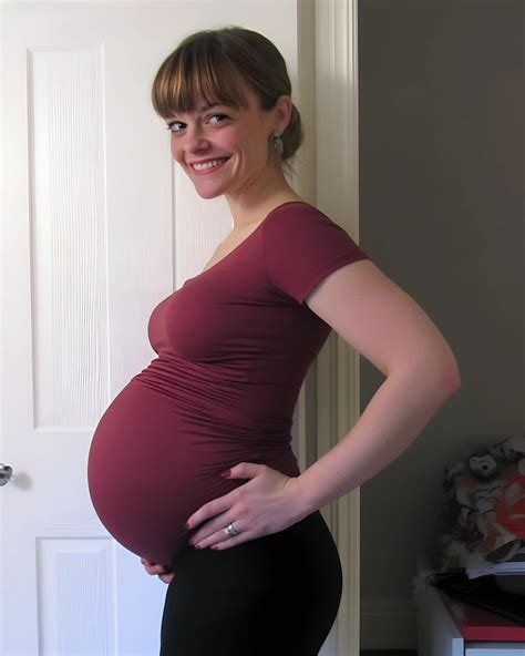 Matka hladká brucho počas tehotenstva