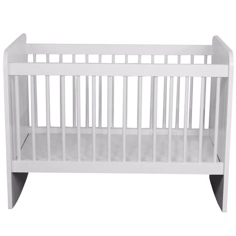 Drevená detská postieľka v škandinávskom štýle