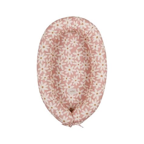 Infografika o bezpečnom používaní hniezda pre bábätko