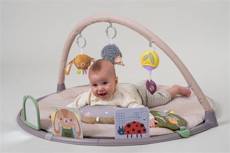 hracia deka s hrazdou